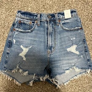 NWT curve love Abercrombie shorts